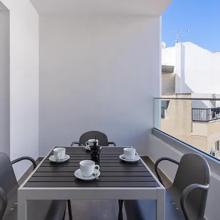 Blueberry 2-bedroom In דירה