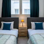 Blueberry 2-bedroom In Apartment